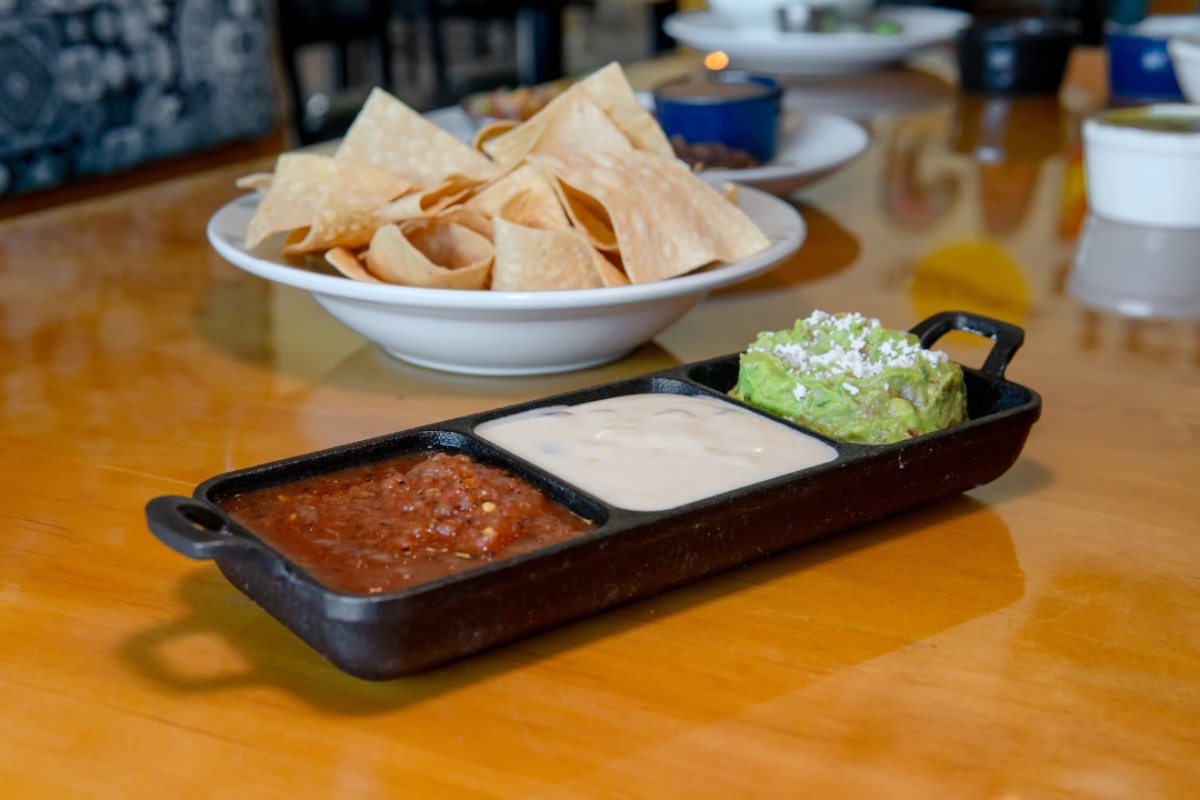 Tres Amigos.