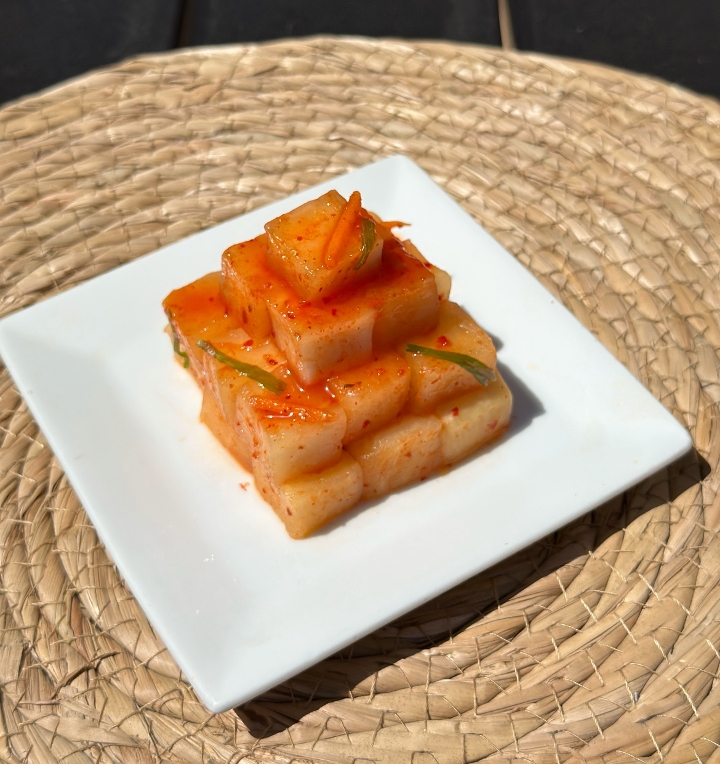Kimchi - Cubed Radish (4oz).
