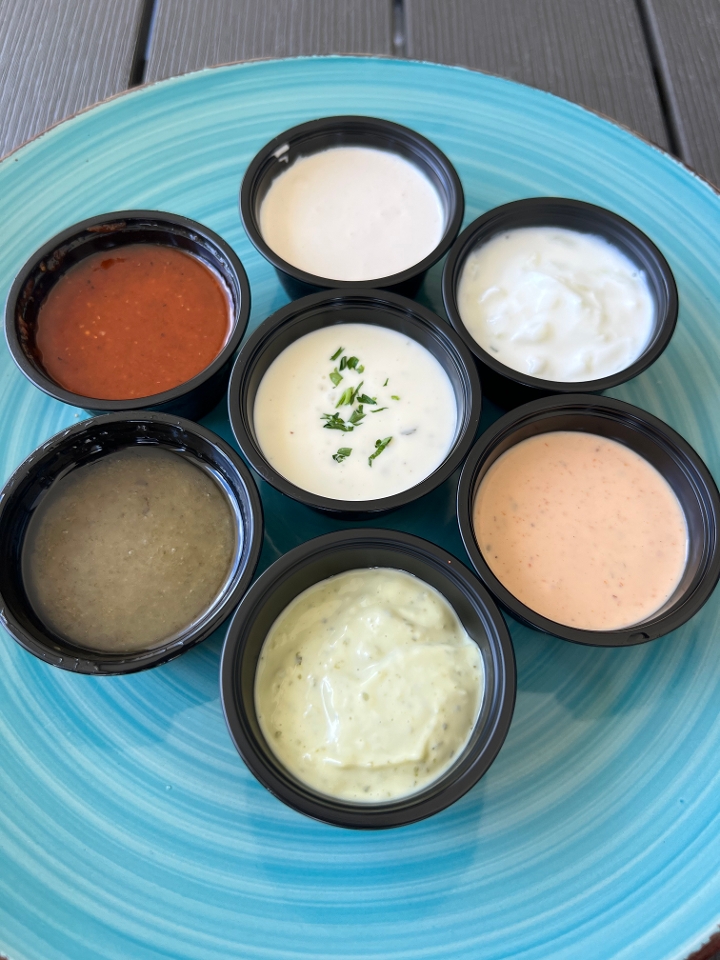 Garlic Aioli (2oz).