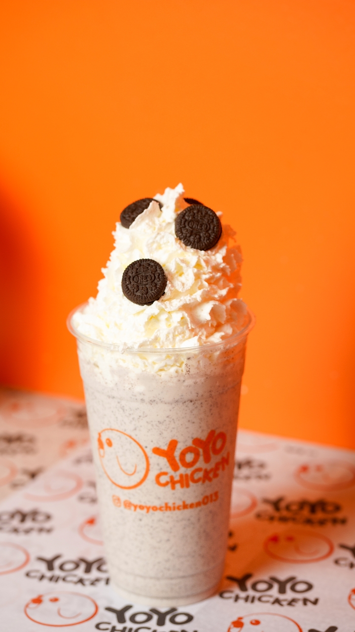 Oreo Milkshake Medium.