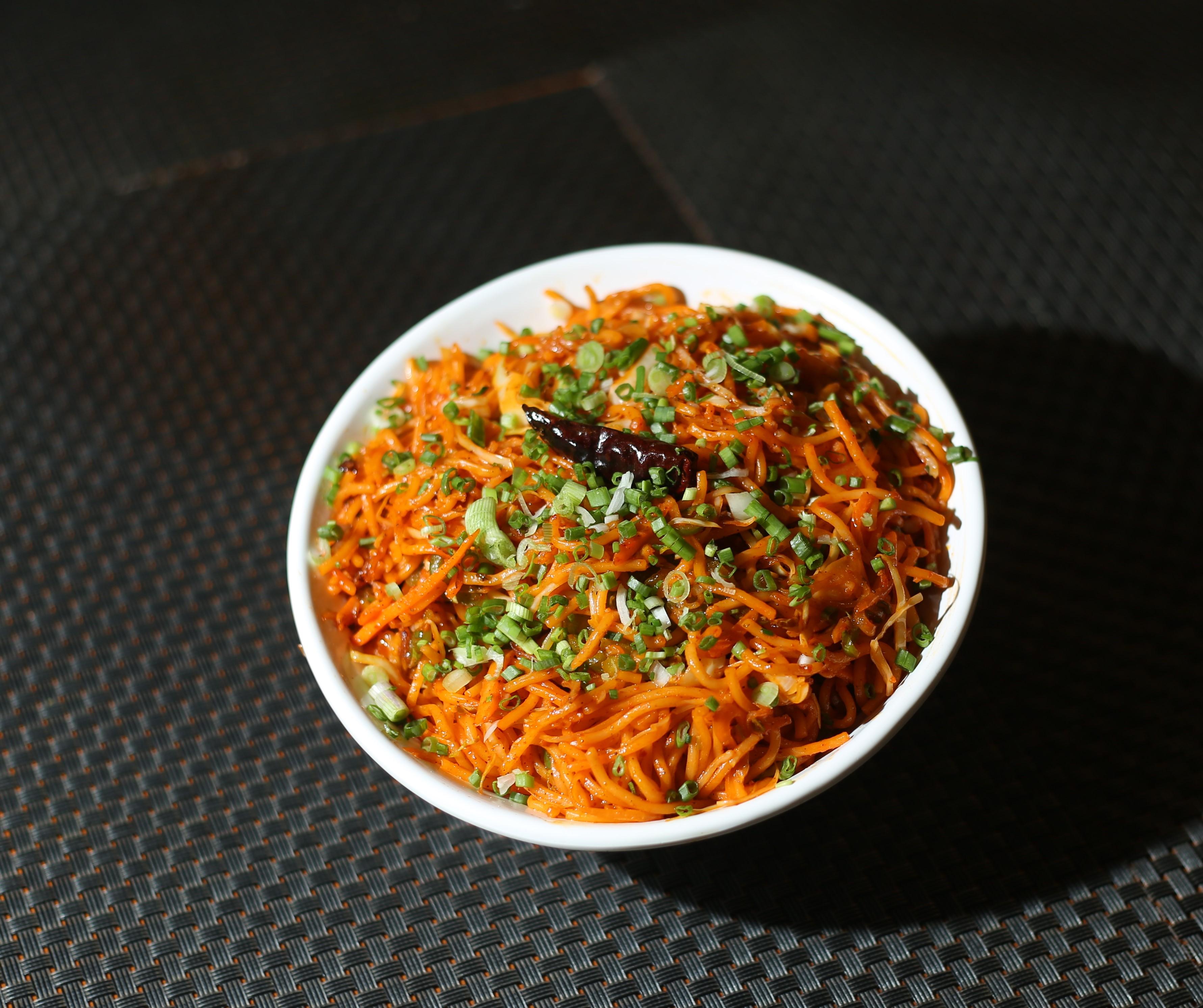Veg Schezwan Noodles.