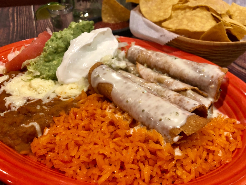 Taquitos Aztecas.