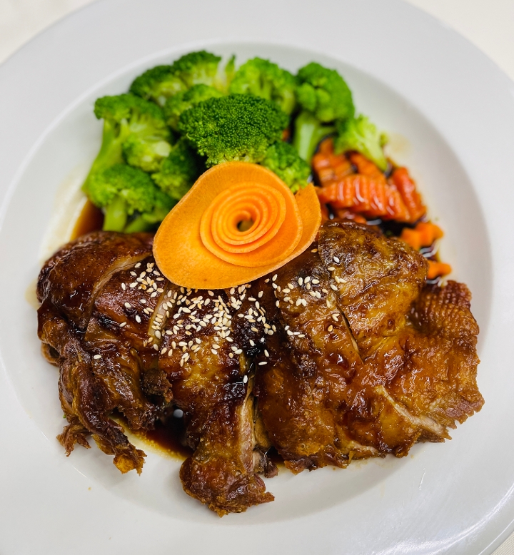 S12 THE HOUSE “SUKHOTHAI” DUCK.