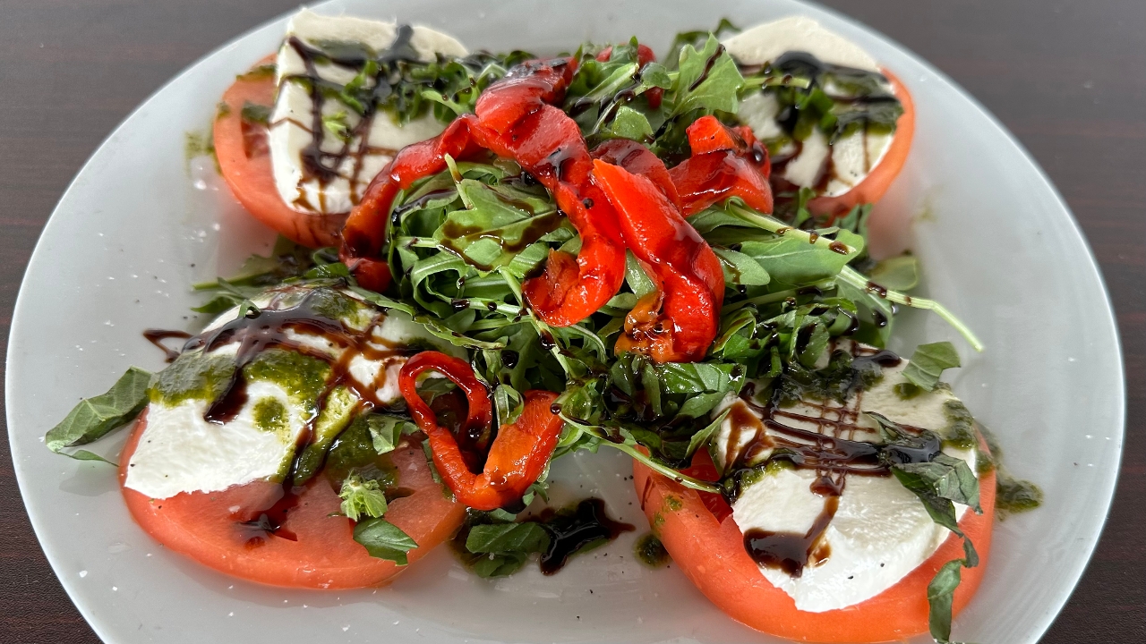 ARUGULA CAPRESE.