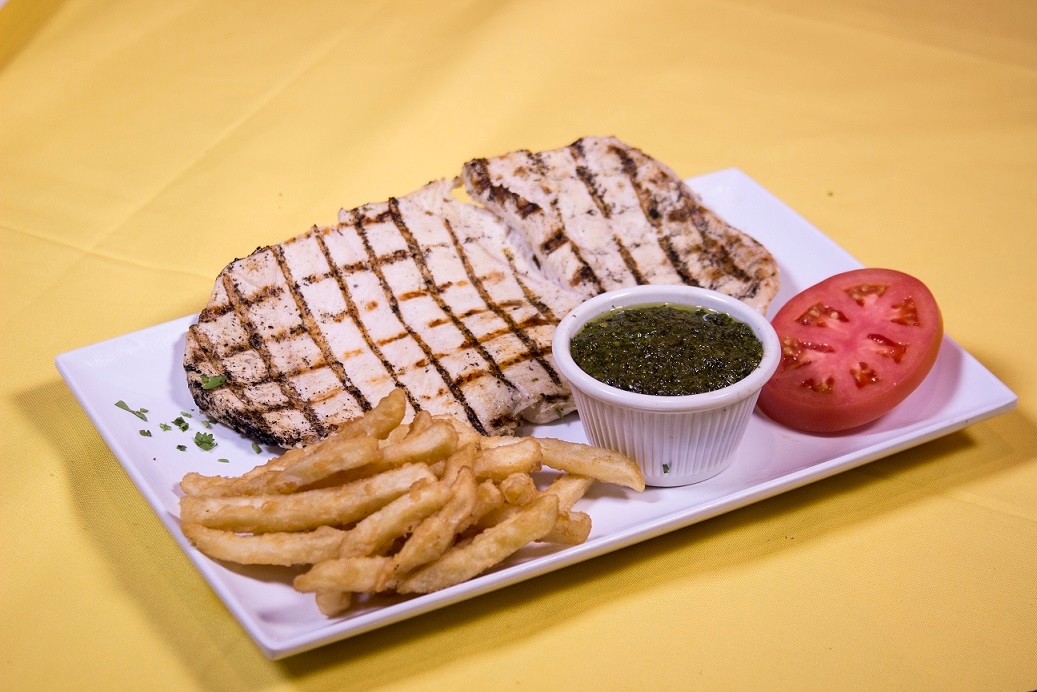 Grilled Chicken Breast with arroz.