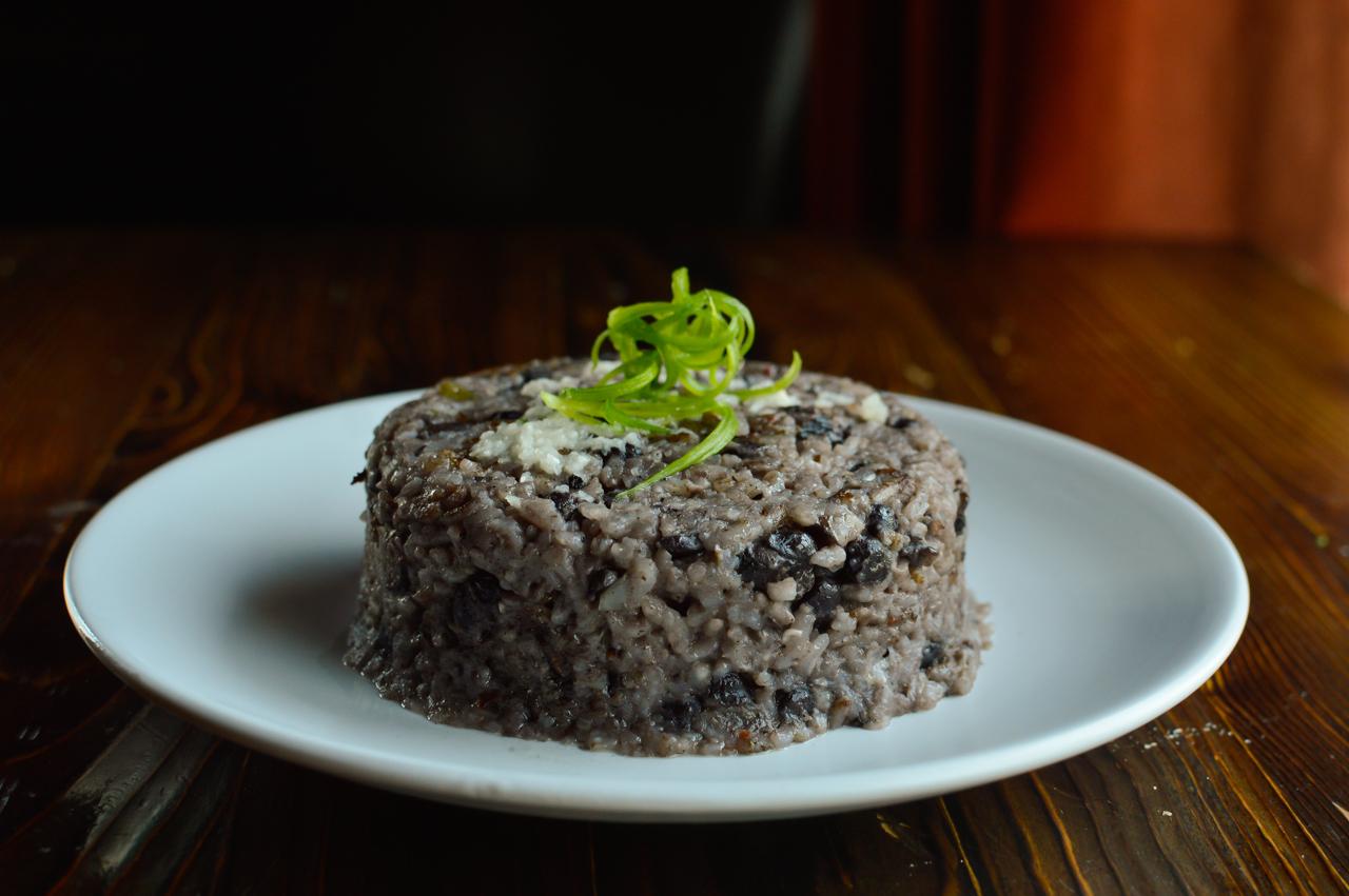 Congri | Cuban Black Beans & Rice.