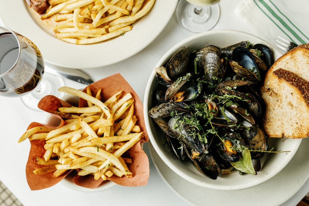 Moules Marinières Frites.
