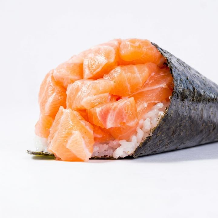 TEMAKI SALMON *.