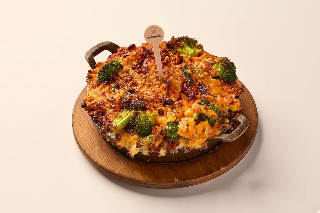 Vegan Beef & Broccoli Mac & Cheese (Aisha's Plant Based Eatery).