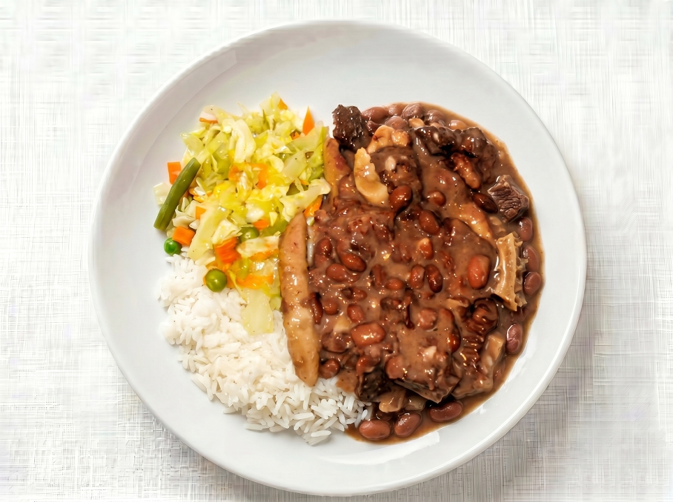 Medium Stew Peas (Pigtail) and Salt Beef.