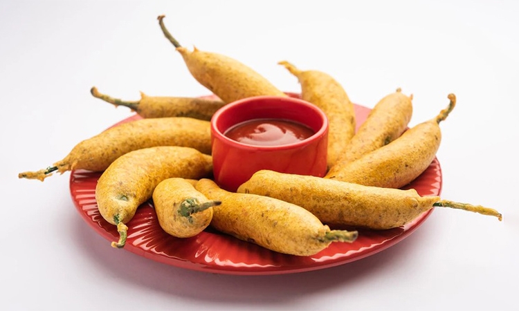 Mirchi Bajji - 3 Pieces.