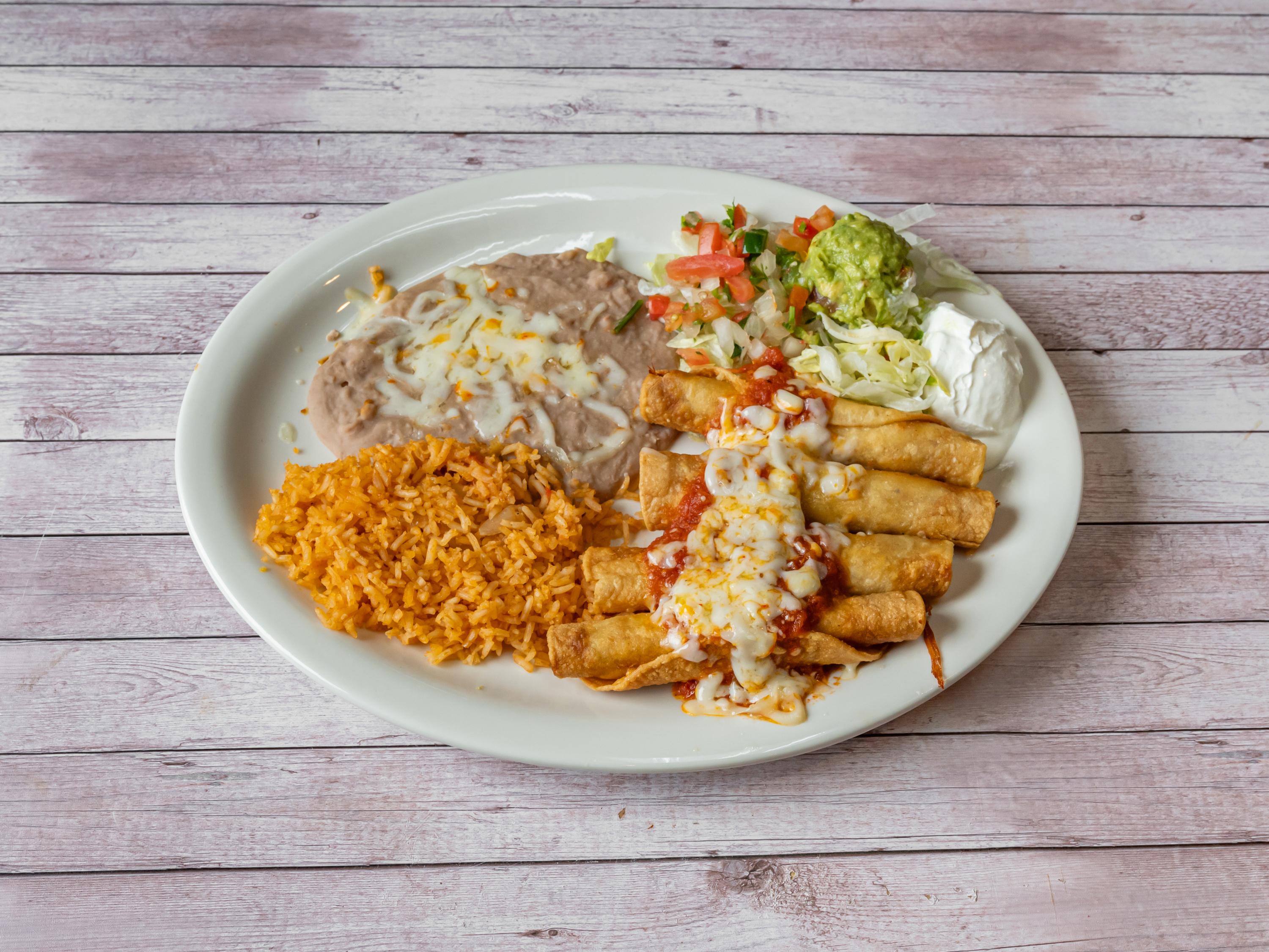 Flautas De Pollo.