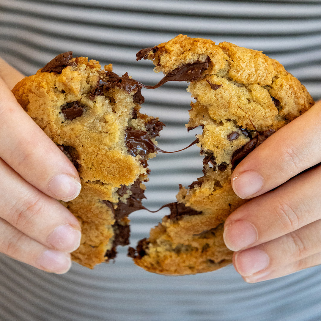 Half Dz Chocolate Chip Cookies.
