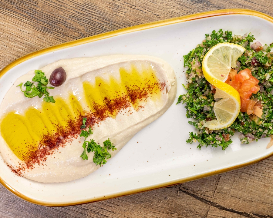 Hummus & Tabouli.