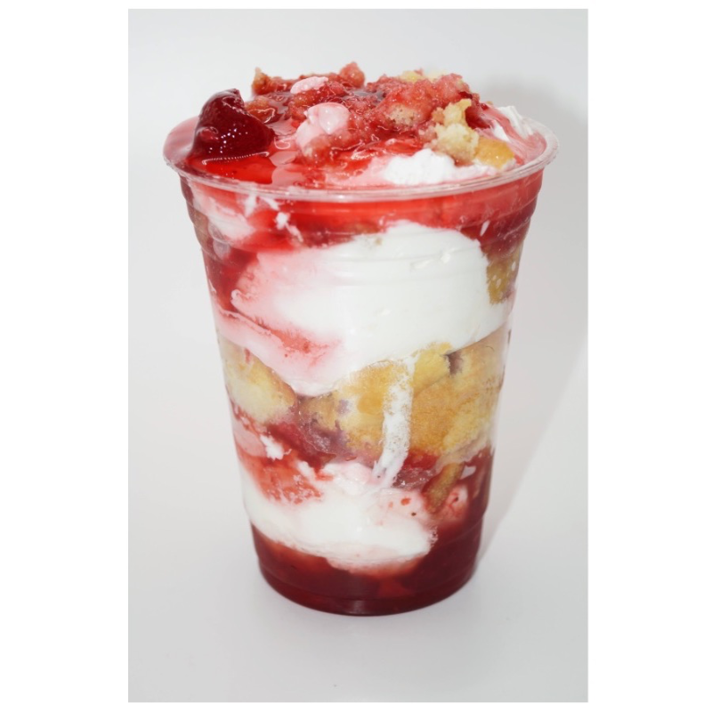 Strawberry Shortcake Trifle Cake Cup.