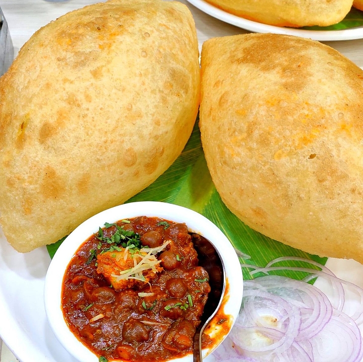 Bhature Bhaji (2).