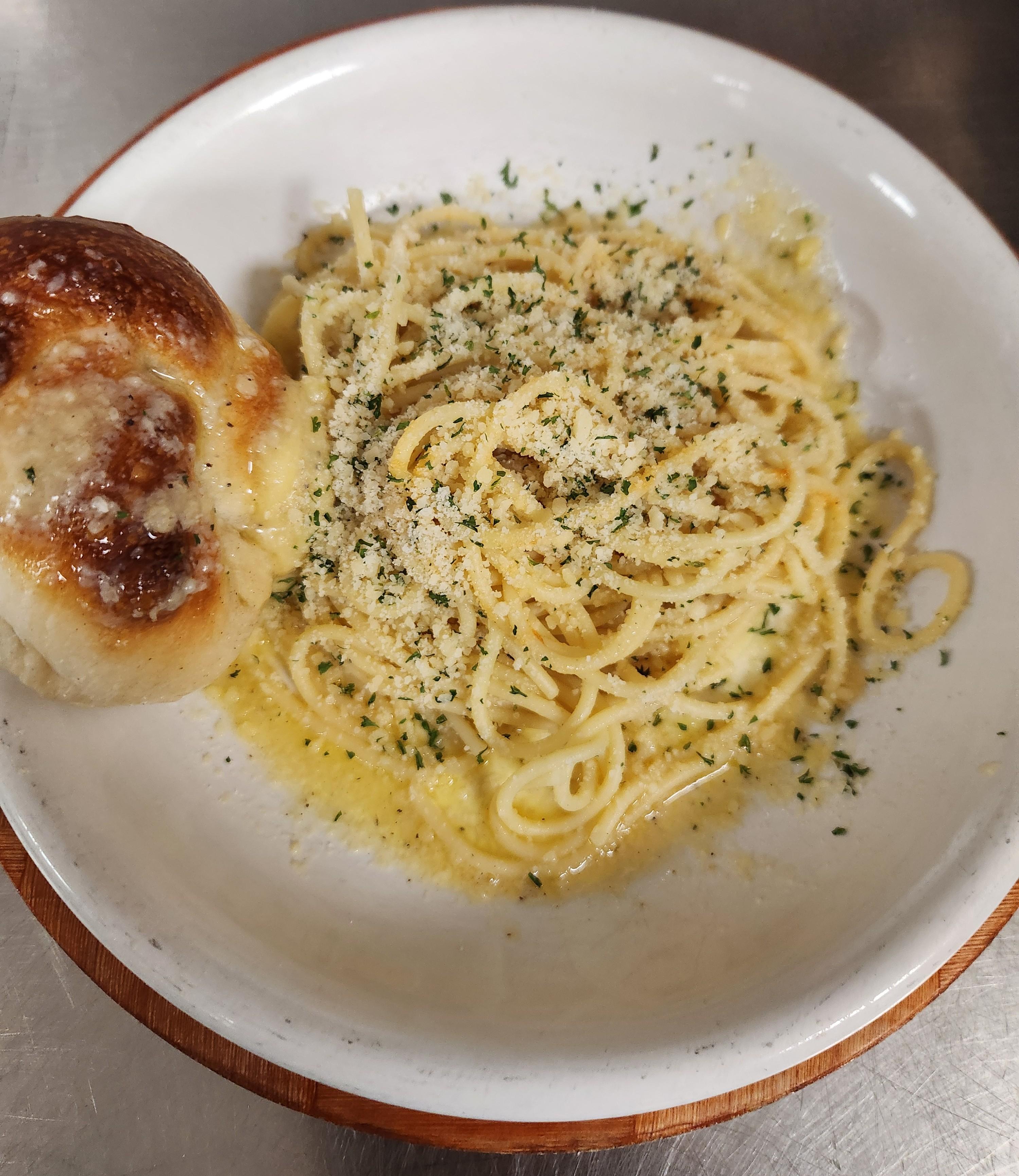 Kids Spaghetti with Garlic Butter.