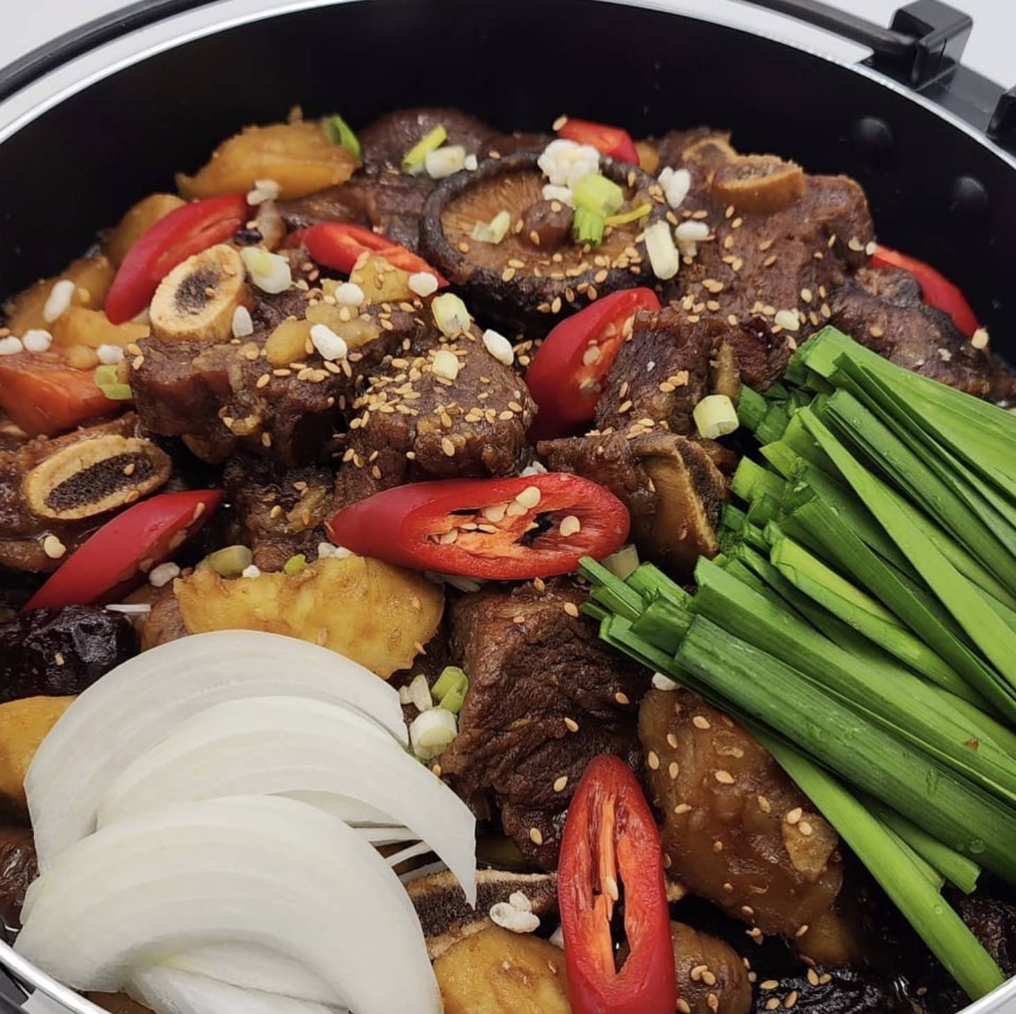 Galbi Jjim 갈비찜.