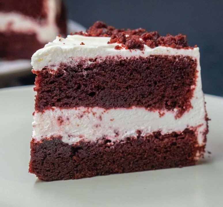 RED VELVET CAKE.