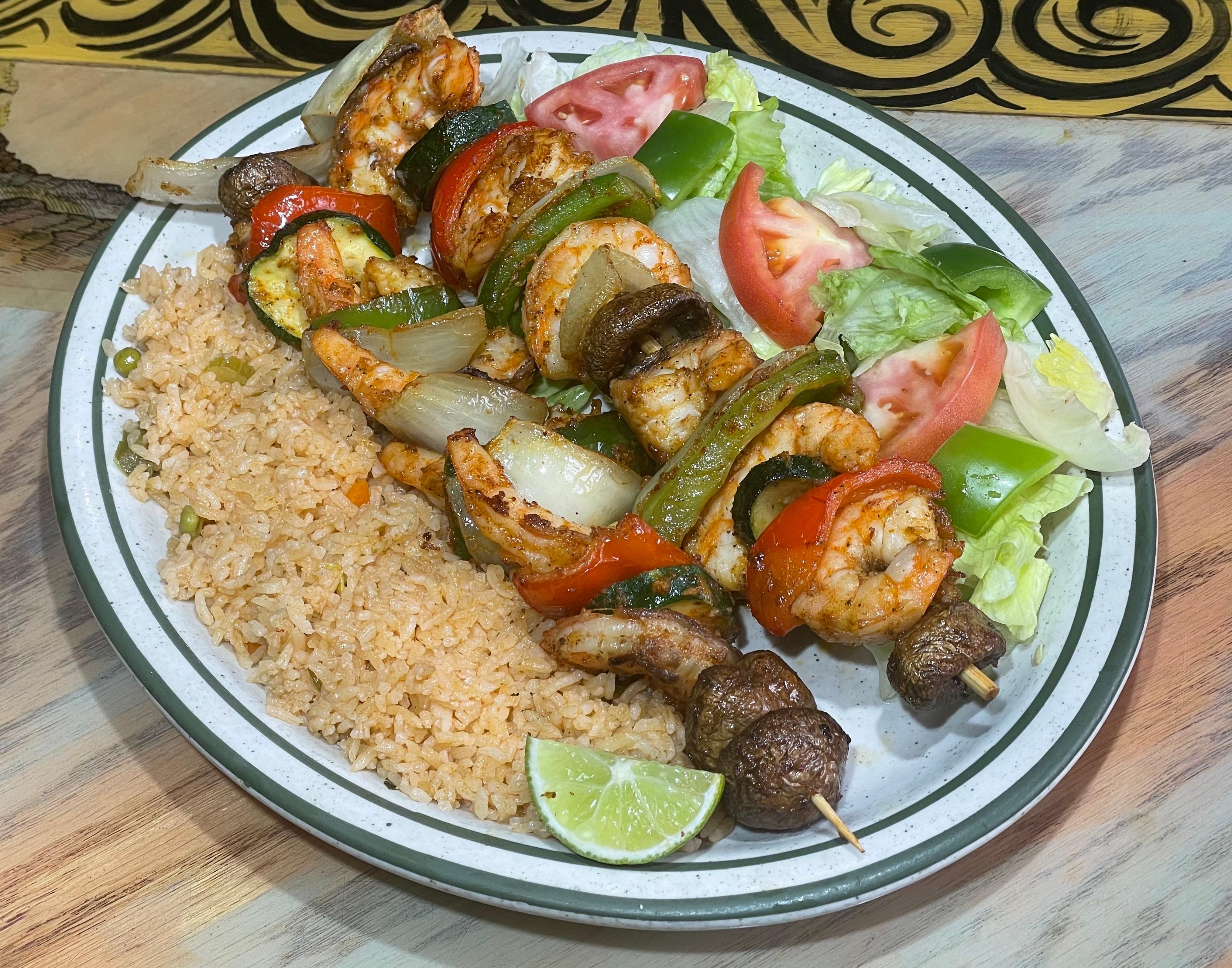 Alambres de Camaron Dinner (Shrimp Skewers).