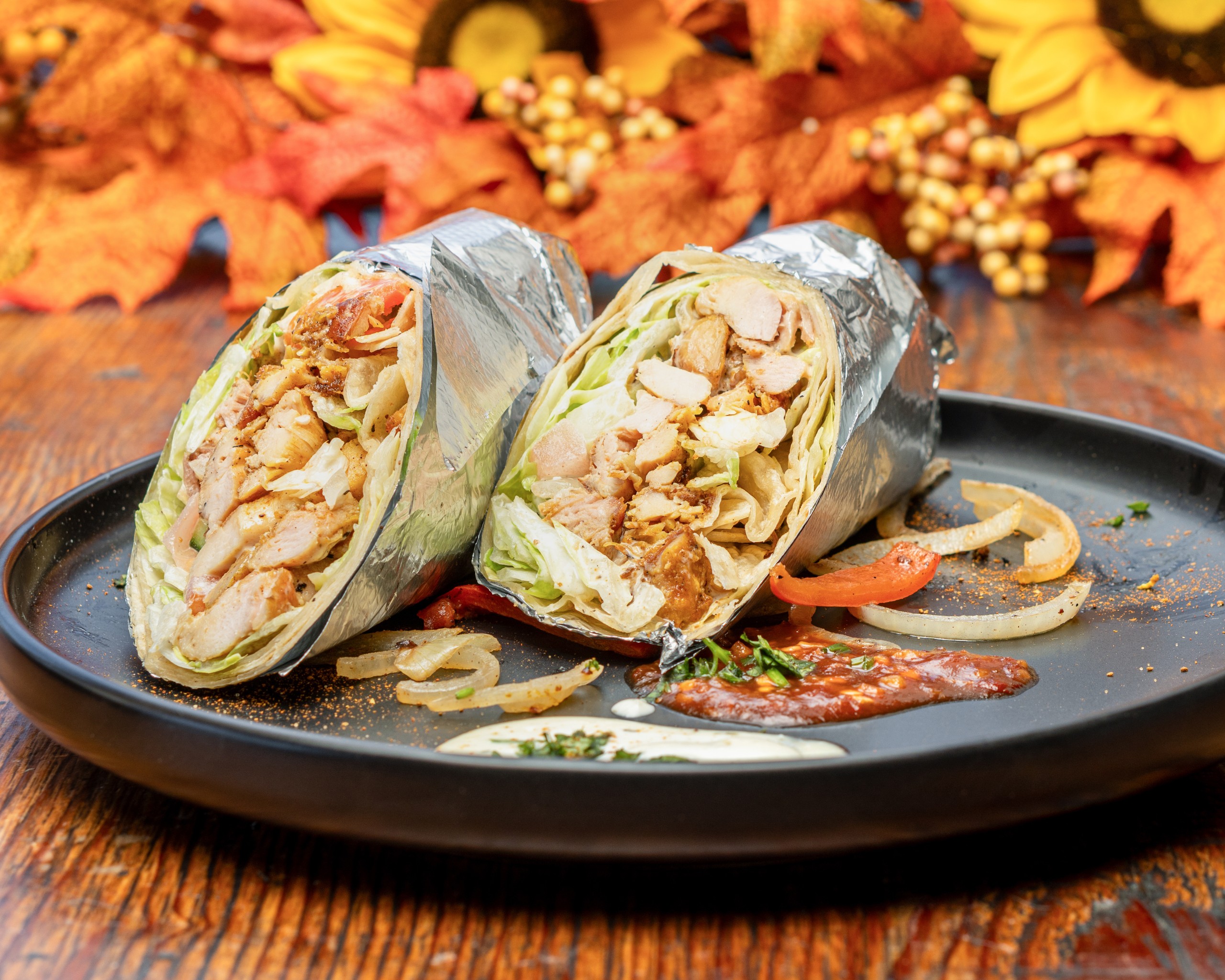 Wrap (protein + lettuce + cucumber + tomato and tzatziki sauce).