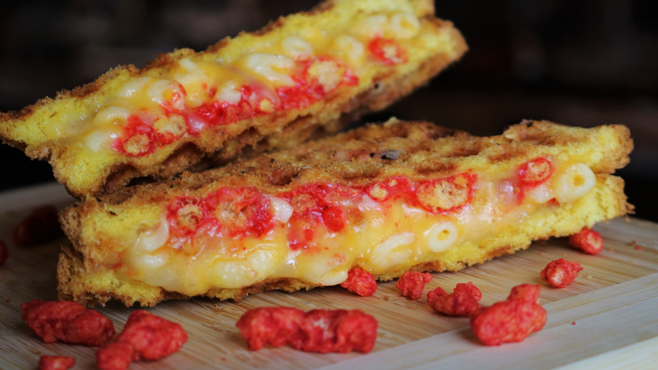 Mac N' Cheezus.