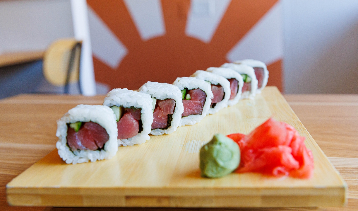 Tuna Roll.