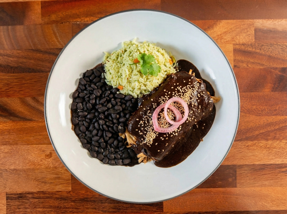 Monday's Moladas de Pollo.