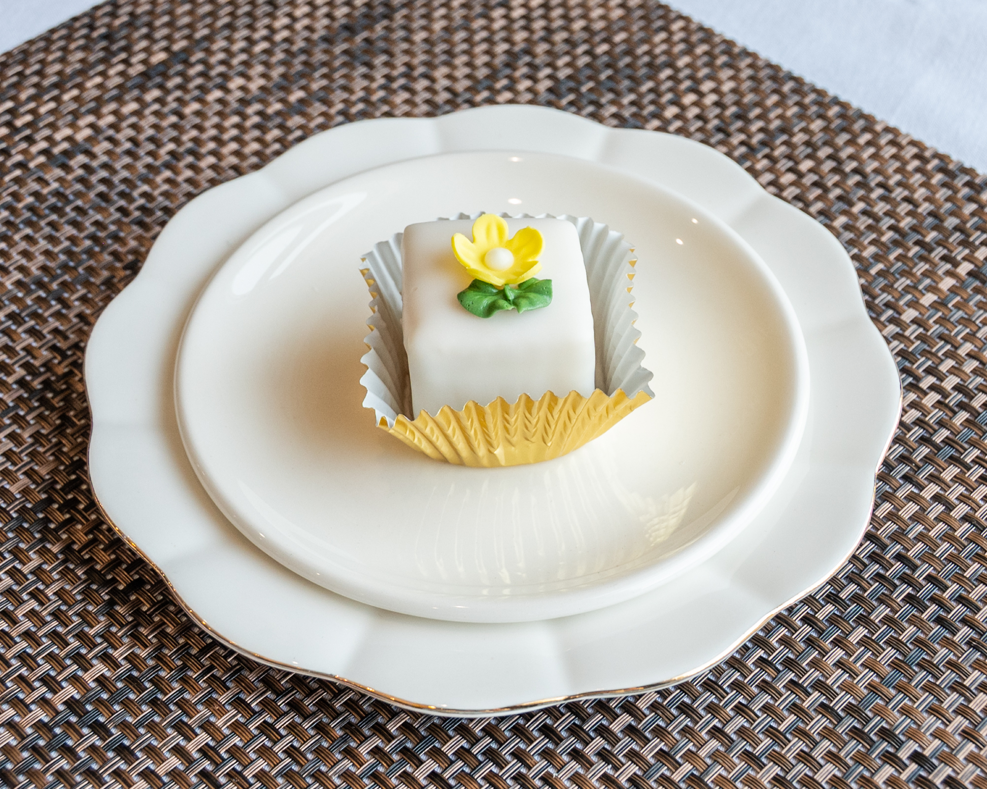 Petit Fours.