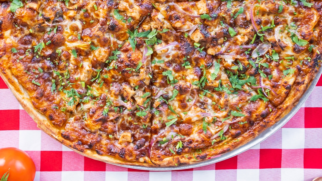 23" Famous BBQ Chicken Pizza.