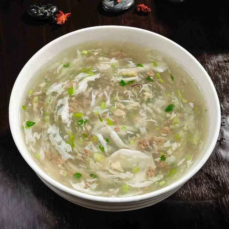 SP1. 西湖牛肉羹/Minced Beef w. Egg White & Parsley Soup.