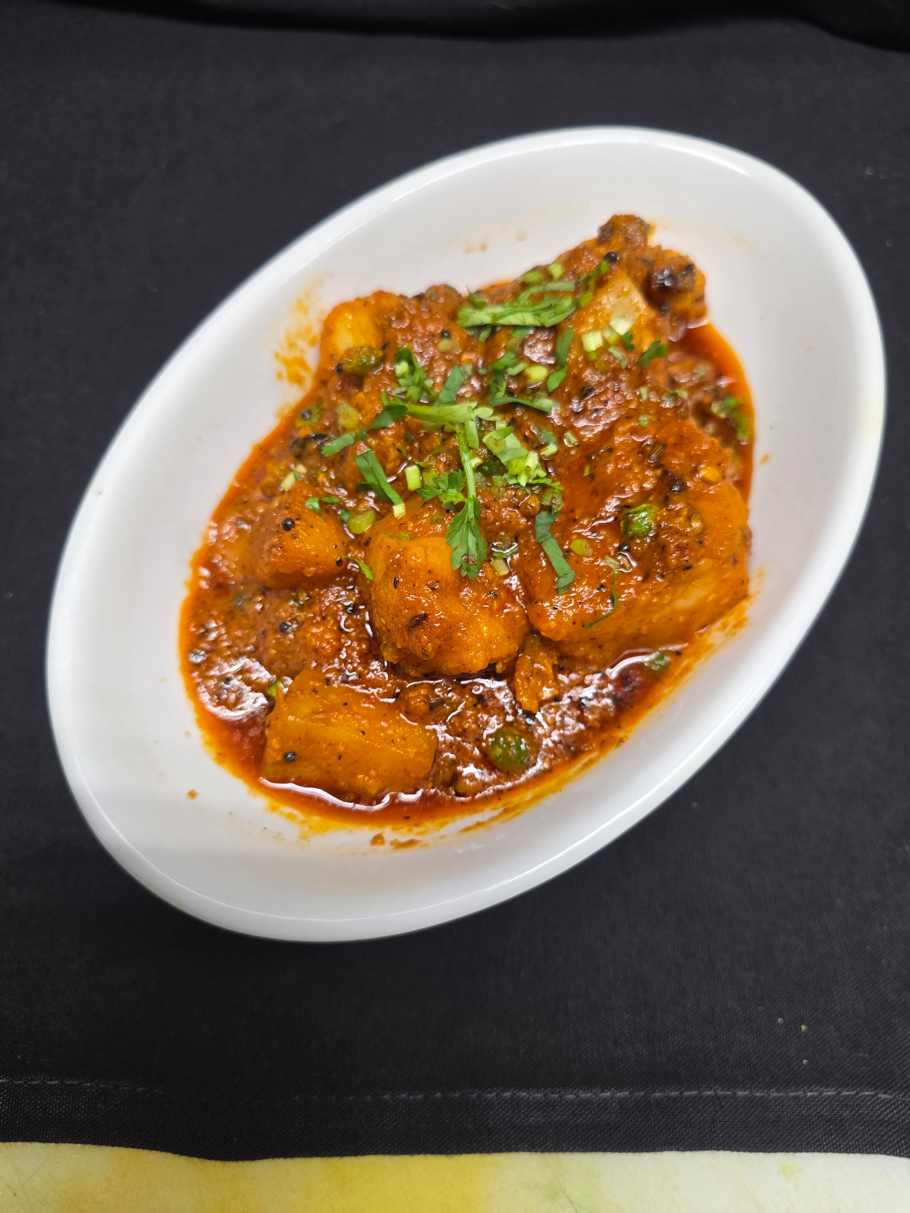 Aloo Gobi (V).