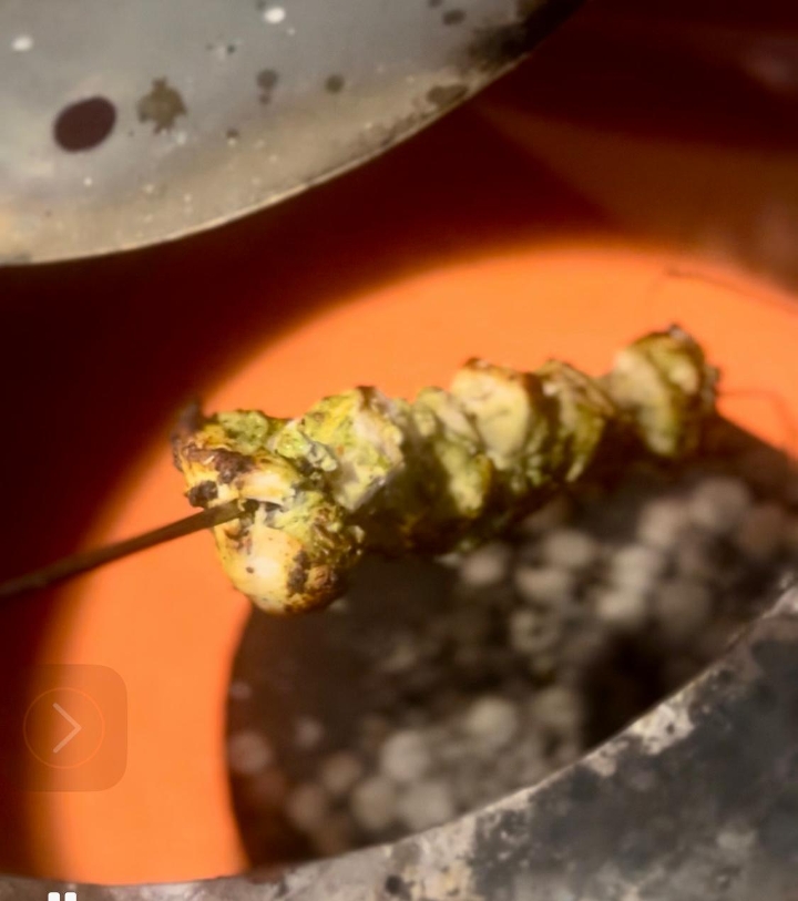 *NEW MALAI BOTI (Buttery Chicken Tikka Breast).