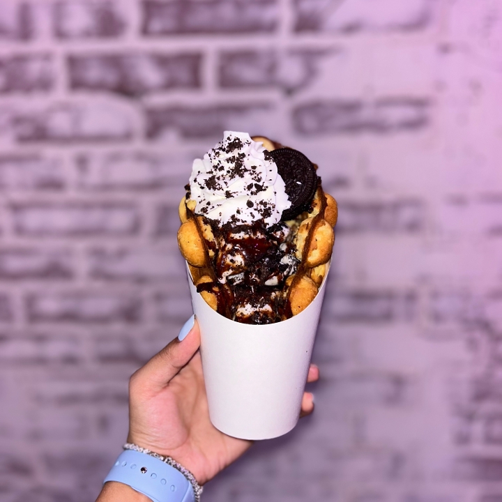Cookies n Cream Bubble Waffle.