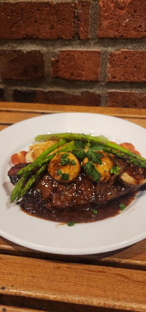 New York Steak w/ Mushrooms.