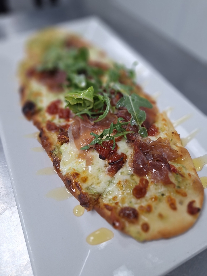 Flatbread Prosciutto Pesto.