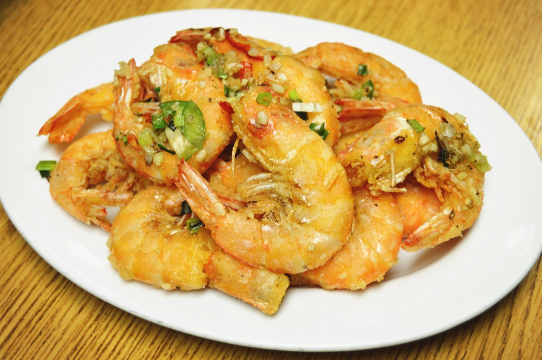 椒盐虾 58.Shrimp with Pepper Salt.