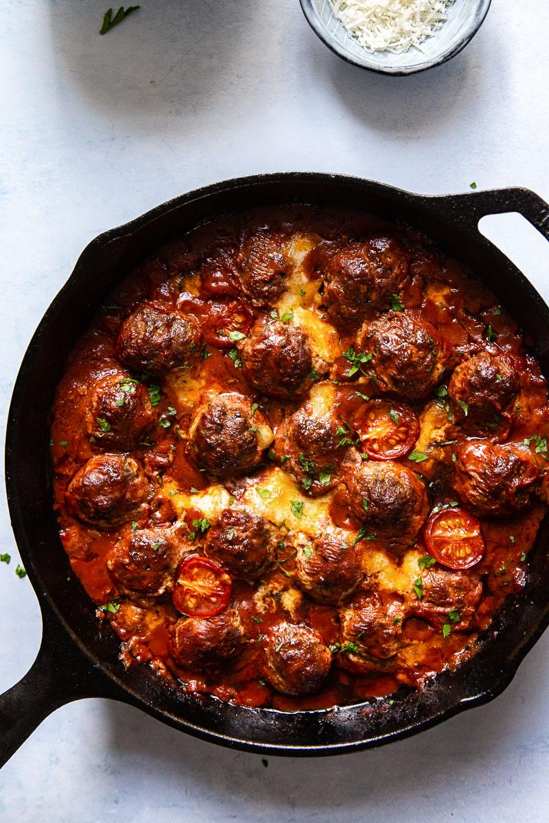 Mini Mozzarella Meatballs w/ bread.