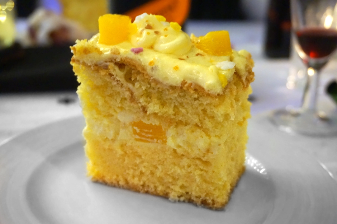 PINEAPPLE CAKE.