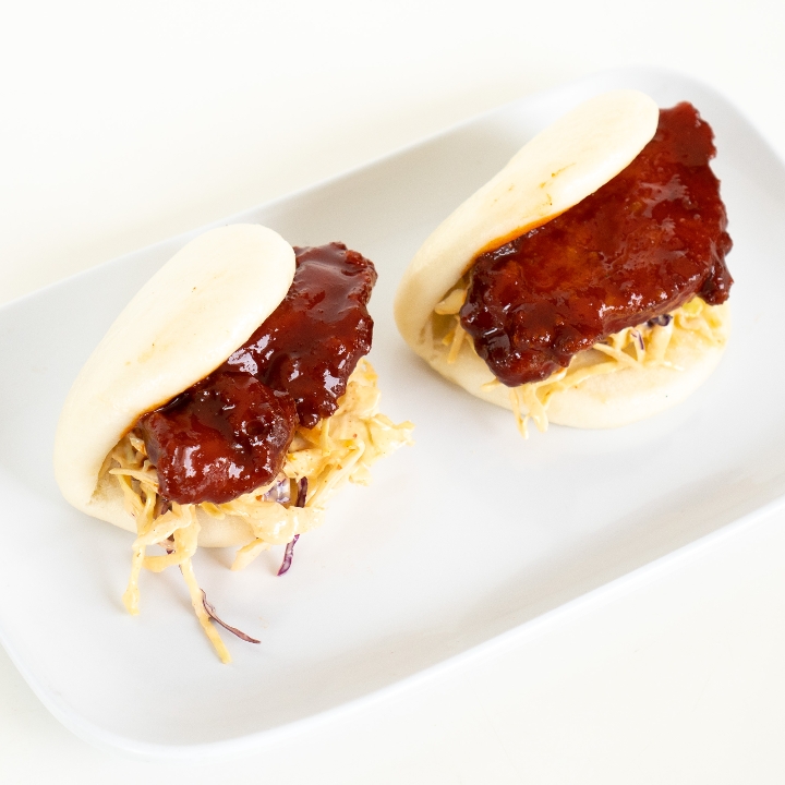 Spicy Gochu Chicken Bao Buns 🌶️.