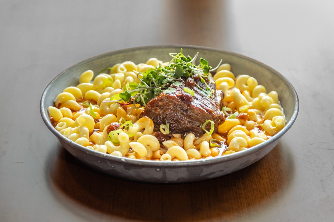 Short Rib Mac N Cheese.