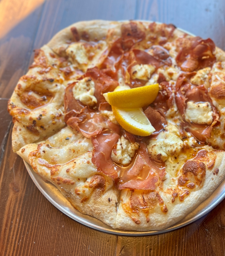 Tuscano Pizza.