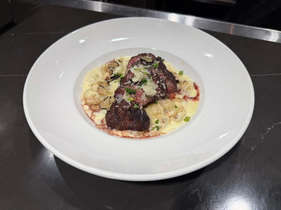 Gnocchi al Tartufo con Filetto.