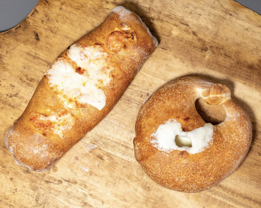 Stromboli or Calzone with unlimited toppings.
