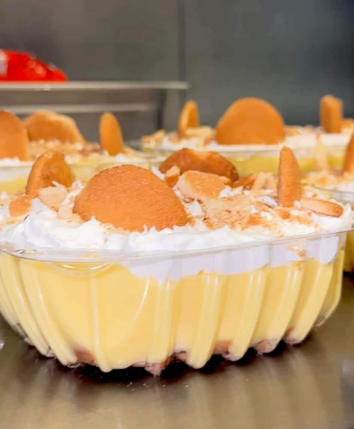 BANANA PUDDING.