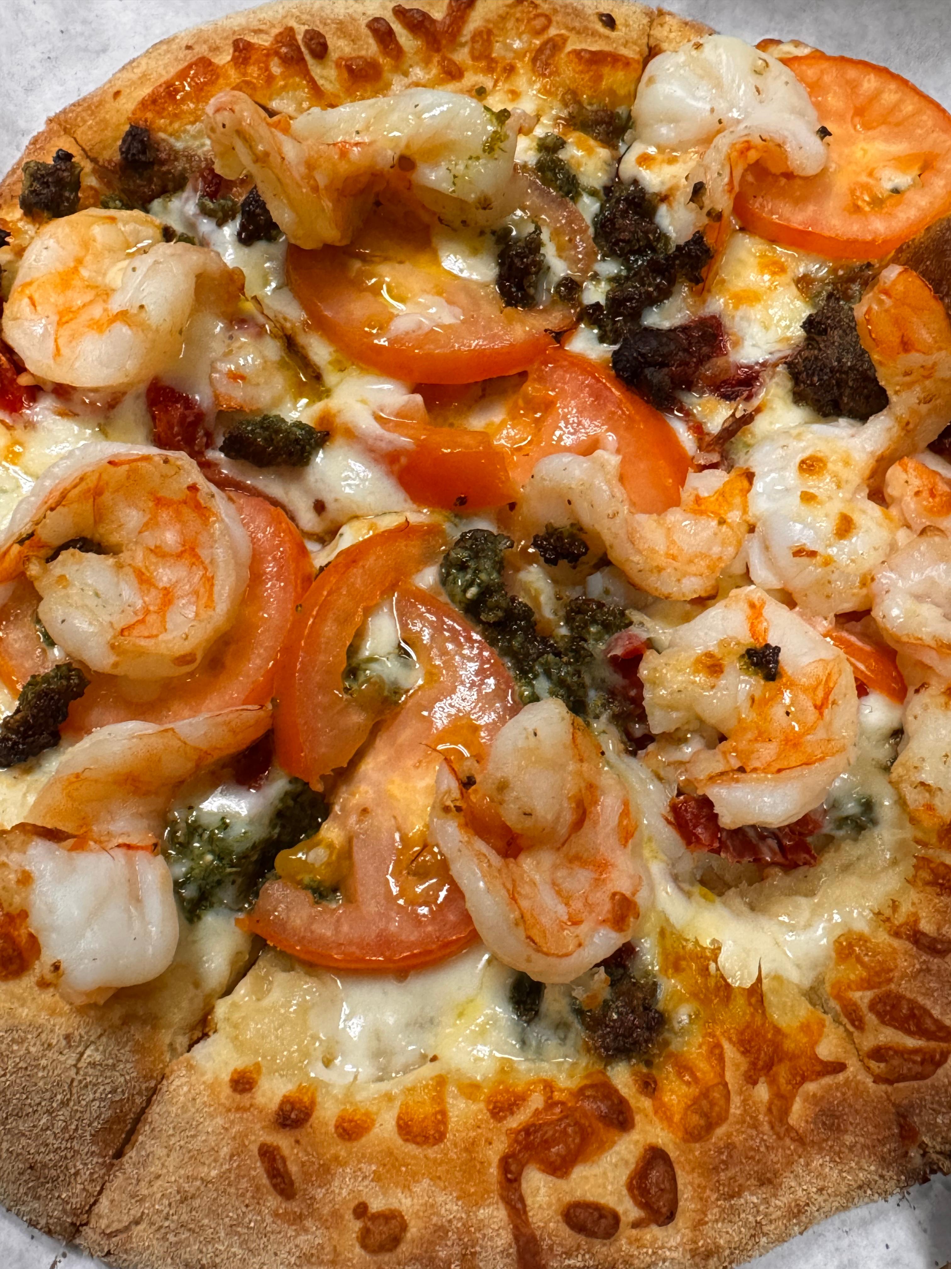 SHRIMP PESTO PIZZA.