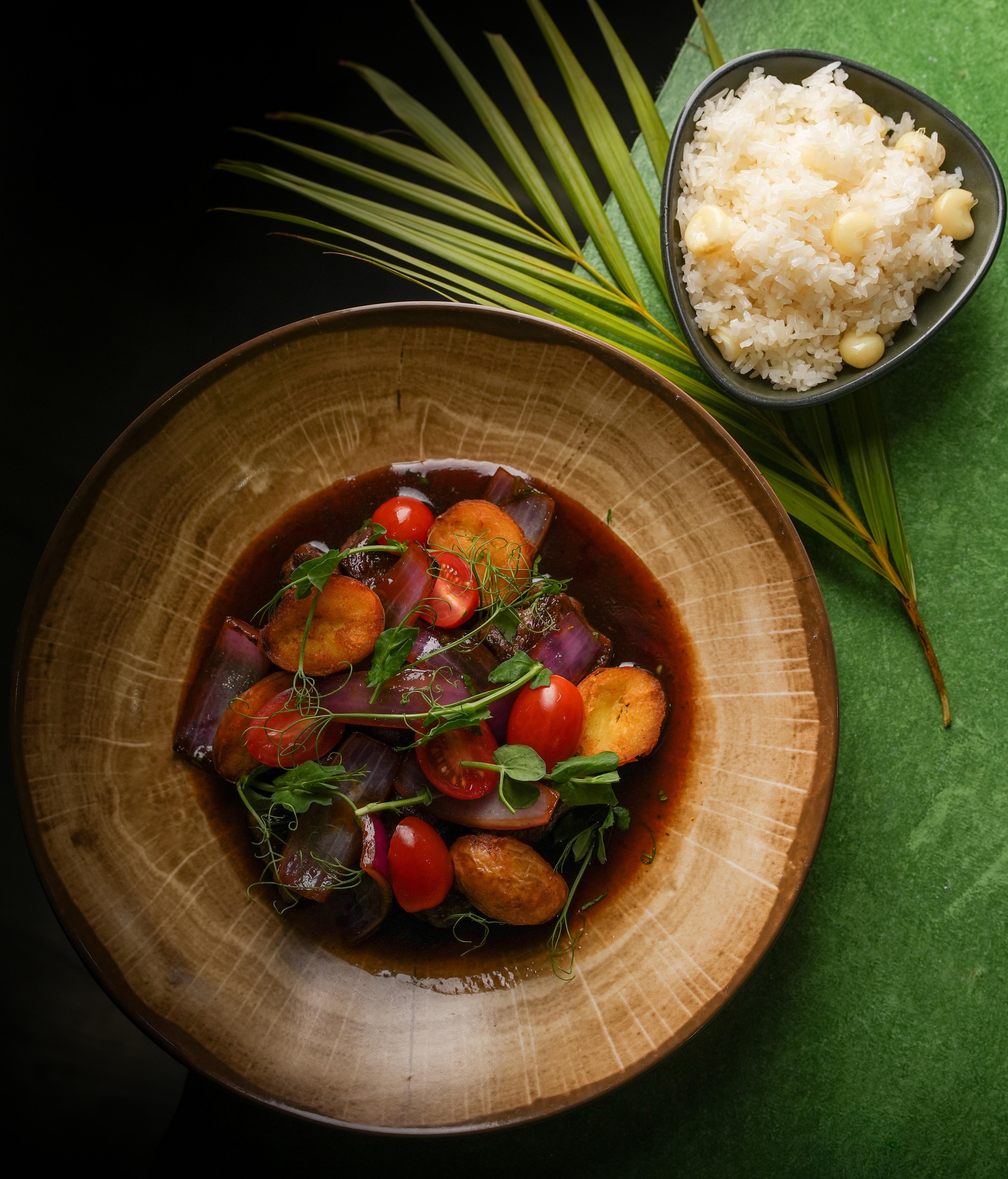 Lomo Saltado.
