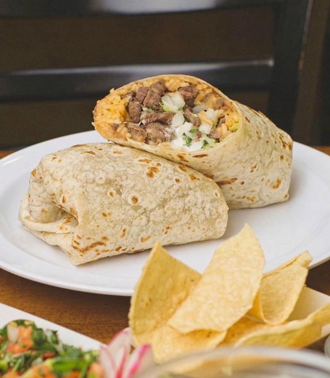 Classic Burrito Carnitas.