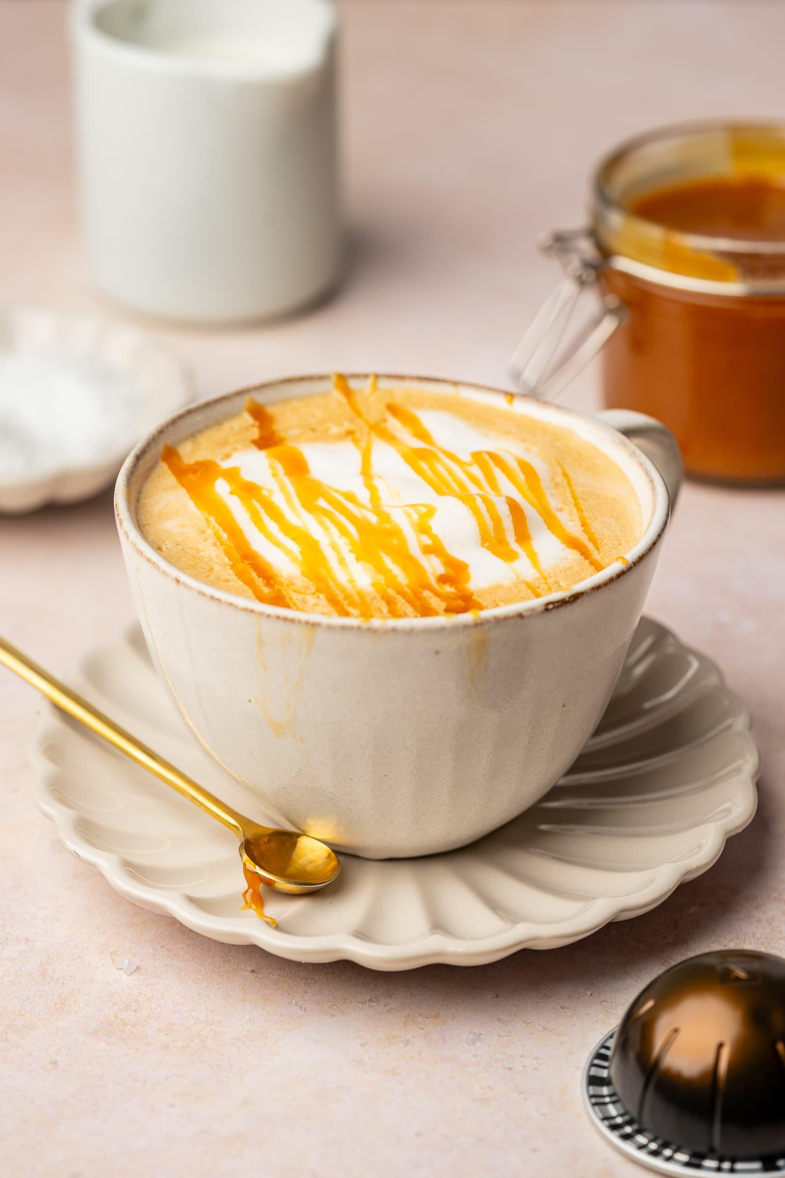 CARAMEL VANILLA LATTE.