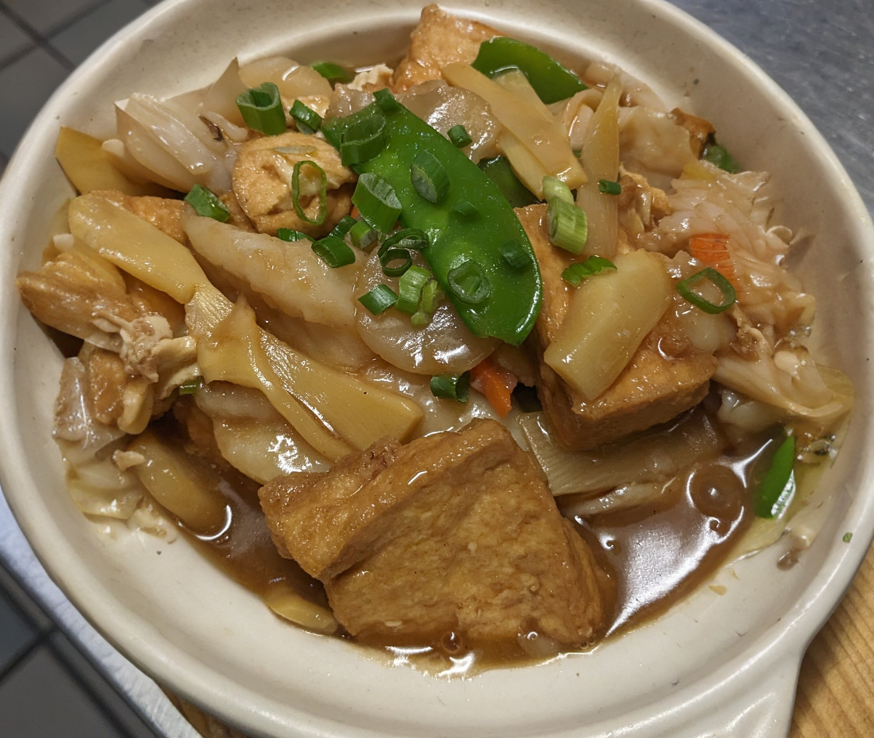 S12 海鲜豆腐煲/Seafood Tofu Claypot.